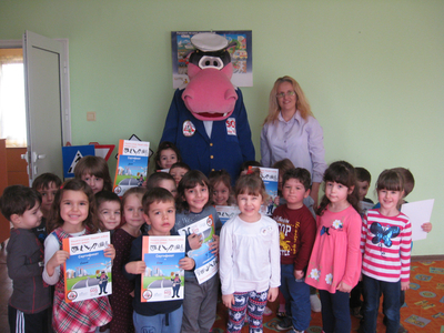 Inspector Hitami in nursery school "Alen Mak"