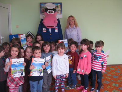 Inspector Hitami in nursery school "Alen Mak"