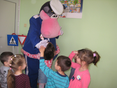 Inspector Hitami in nursery school "Alen Mak"